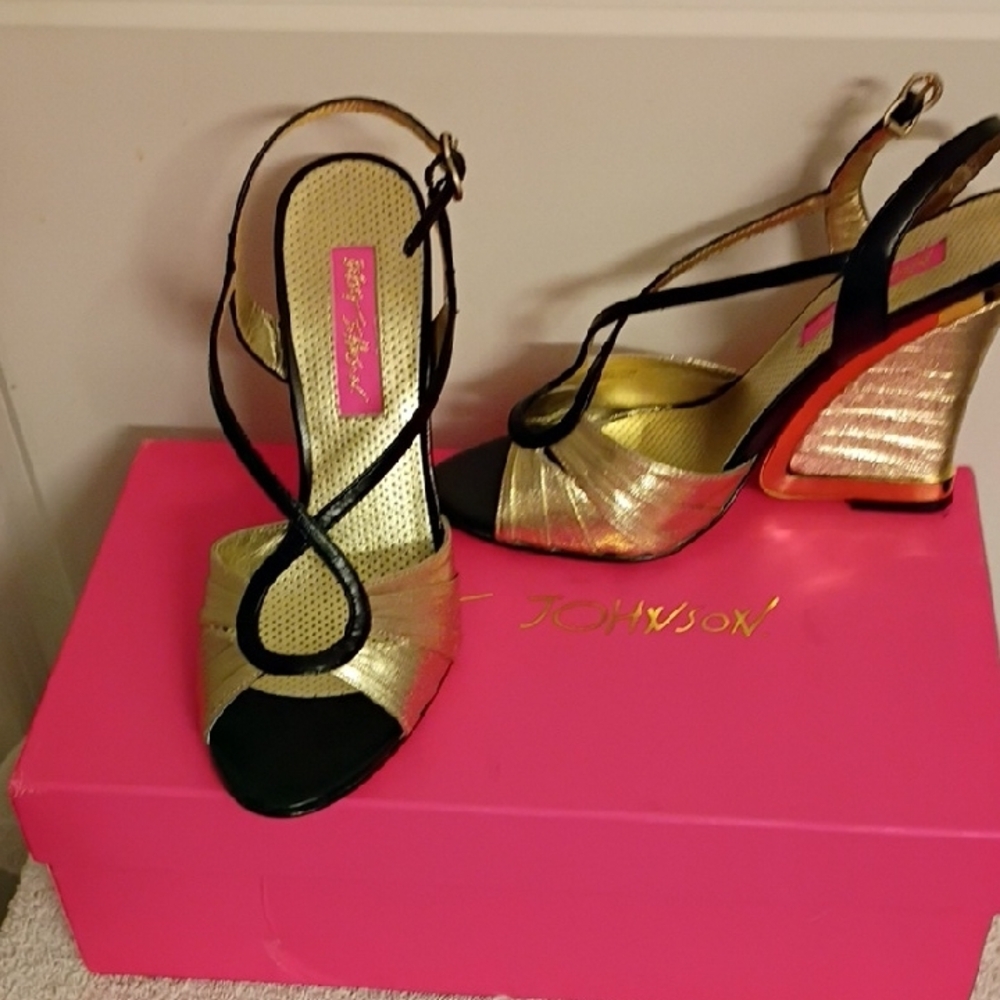 Betsey Johnson Gold and Black Women's Heels